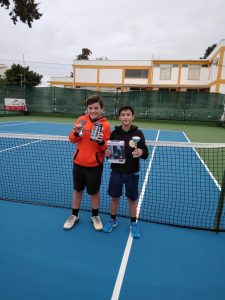 Read more about the article Tiago Valentim triunfa em casa
